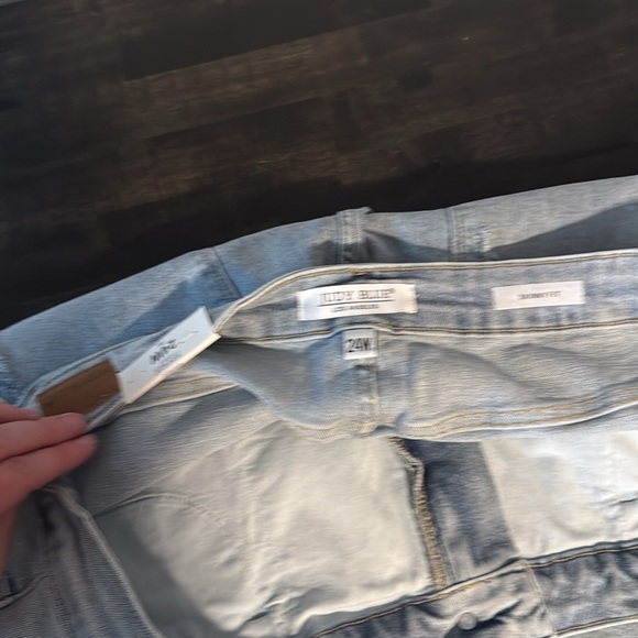 Judy Blue Light Wash Distressed Skinny Fit Tummy Control Top High Waist Size 24W - Picture 5 of 8